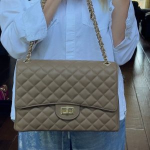 Timeless Italian Leather Shoulder Bag A Symphony of Style and Sophistication