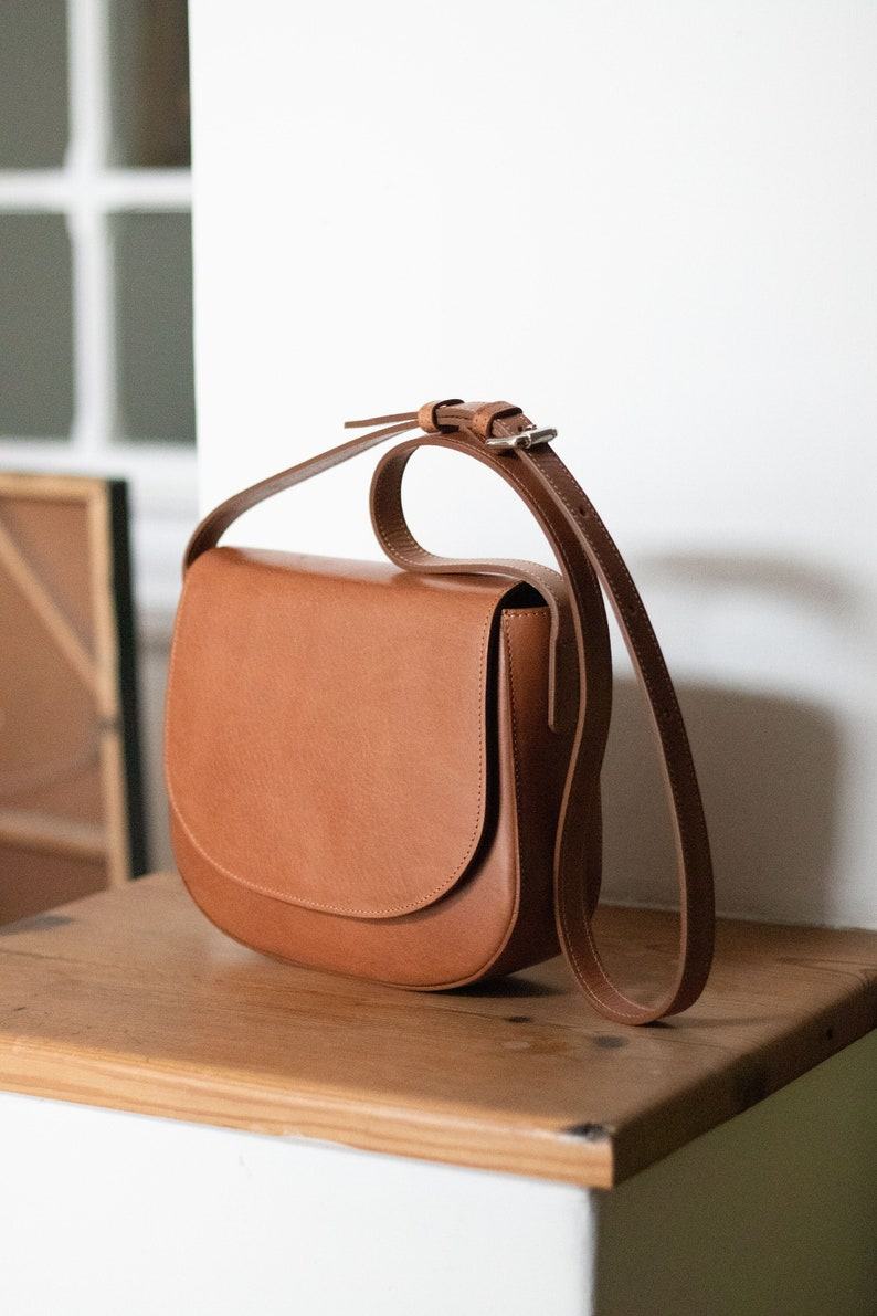 Timeless Leather Handbag Charms Elevate Your Style with Sustainable Spring Crossbody