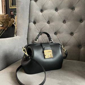 Timeless Leather Satchel The Epitome of Style and Functionality for Women