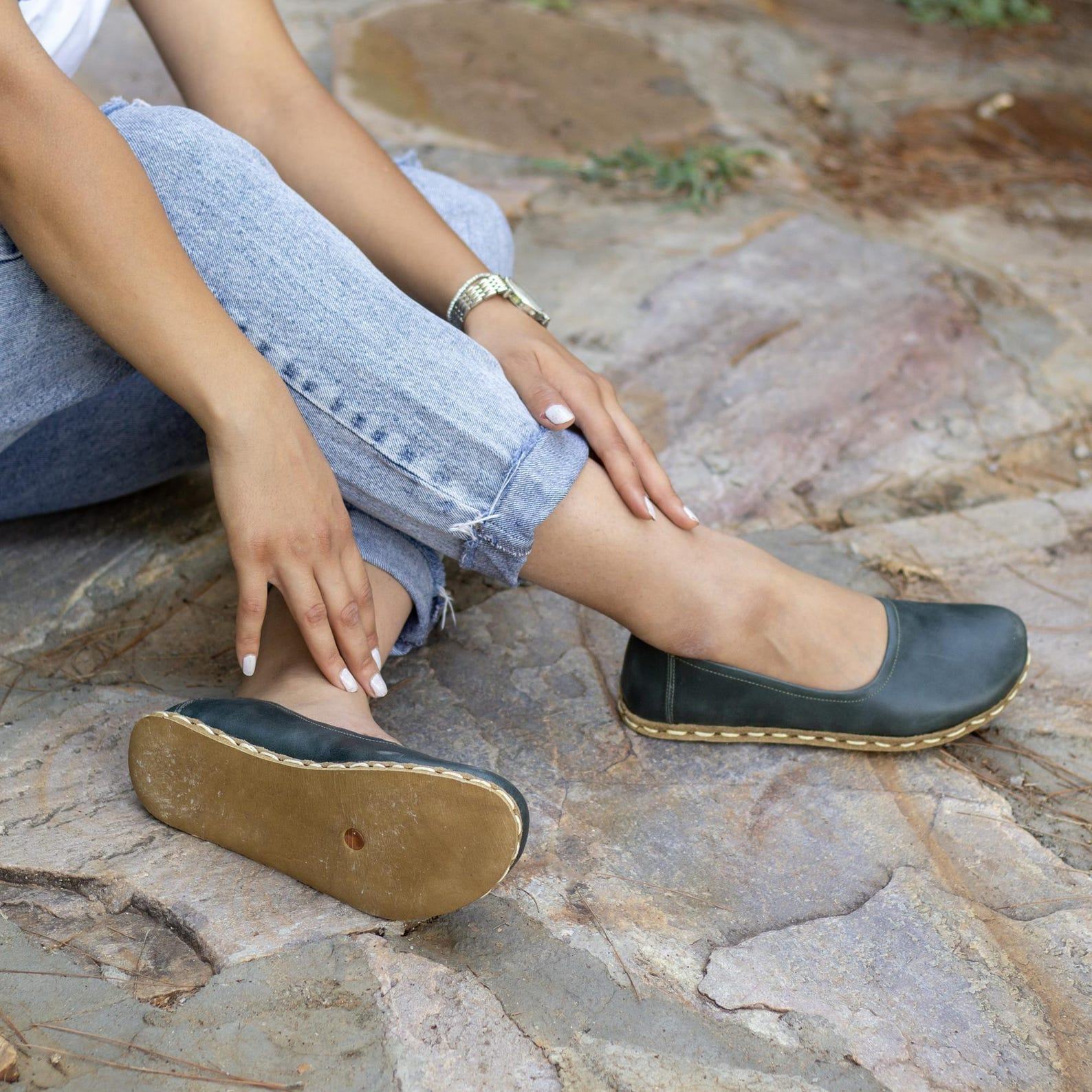 Toledo Green Leather Barefoot Loafers – Wide Toe Box Minimalist Shoes