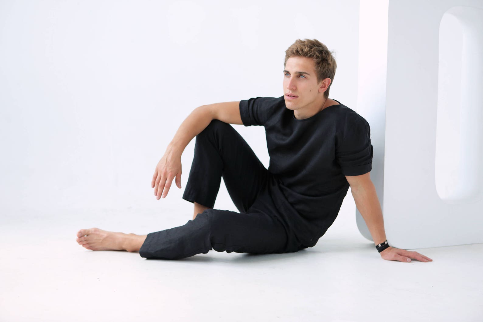 Ultra-Comfy Black Linen Pants Elevate Your Loungewear and Summer Style - Image 6
