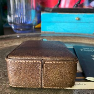 Ultra Rare Vintage GUCCI Leather Flask A Timeless Collectible for the Discerning Connoisseur