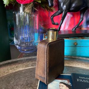 Ultra Rare Vintage GUCCI Leather Flask A Timeless Collectible for the Discerning Connoisseur