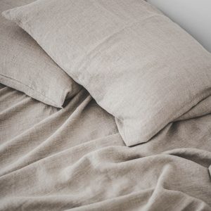Undyed Linen Bedspread Rustic Charm for a Tranquil Night’s Sleep