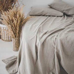 Undyed Linen Bedspread Rustic Charm for a Tranquil Night’s Sleep