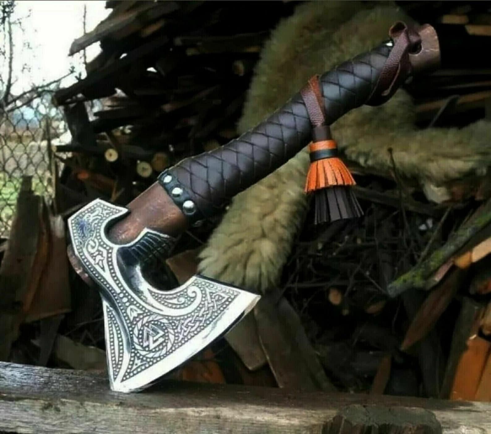 Unleash the Wild Damascus Steel Hunting Knife for Unforgettable Adventures - Image 6