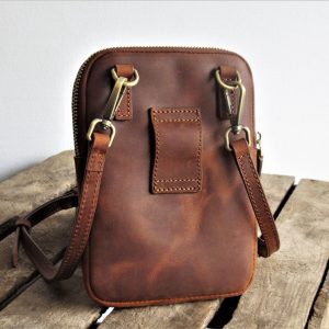 Unleash Your Style The Ultimate Leather Phone Bag for Festivals and Beyond