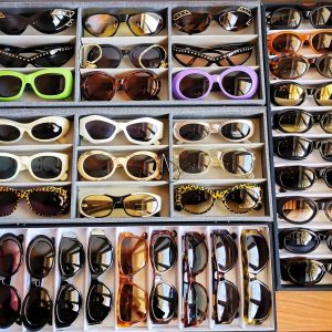 VERSACE Vintage Oval Sunglasses Rare Gold Roses, Tortoise Brown, NOS 90s/Y2K