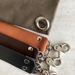 Versatile Canvas Tote Bag A Stylish and Practical Companion for Women