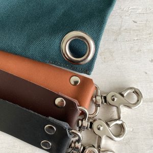 Versatile Canvas Tote Your Everyday Companion with Style and Functionality