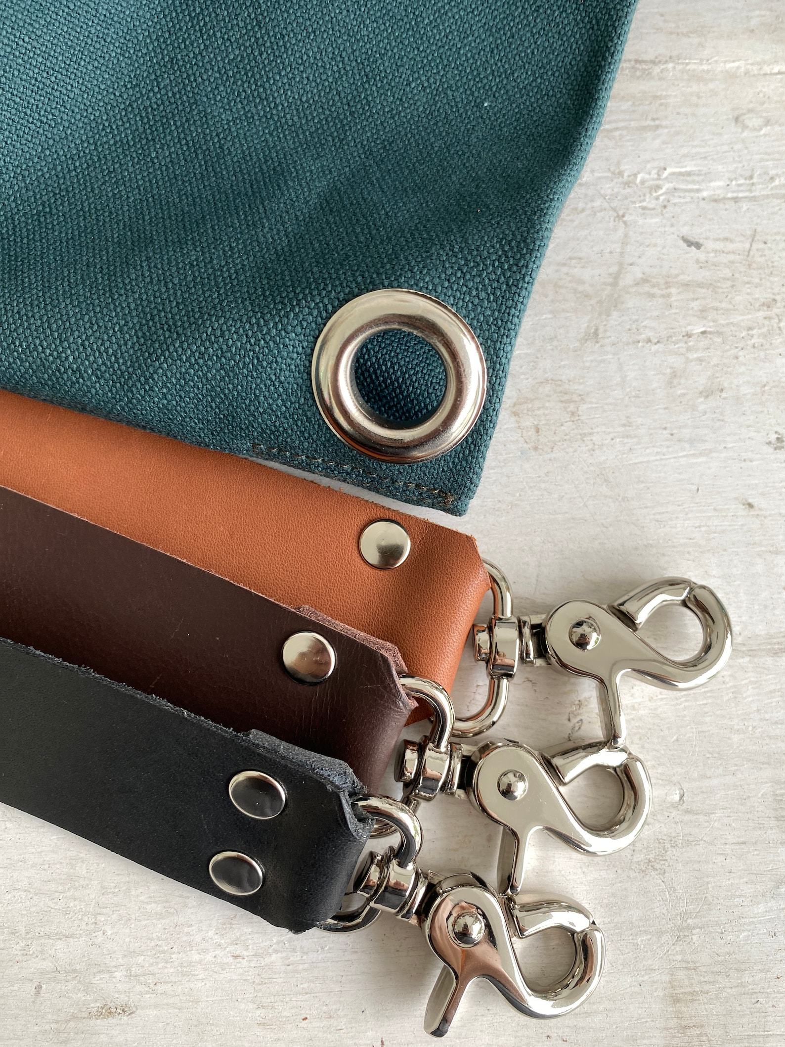 Versatile Canvas Tote Your Everyday Companion with Style and Functionality - Image 5