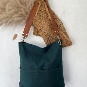 Versatile Canvas Tote Your Everyday Companion with Style and Functionality