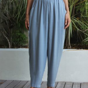 Versatile High-Waisted Tapered Pants Elevate Your Casual Style