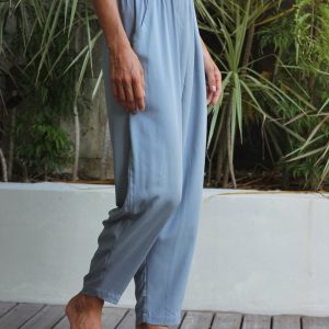 Versatile High-Waisted Tapered Pants Elevate Your Casual Style