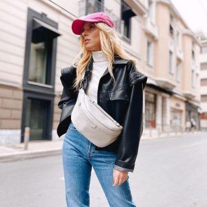 Versatile Leather Fanny Pack Belt Bag with Removable Strap for Hands-Free Convenience