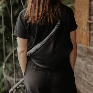 Versatile Vegan Leather Bum Bag Your Eco-Friendly Companion for Hands-Free Adventures