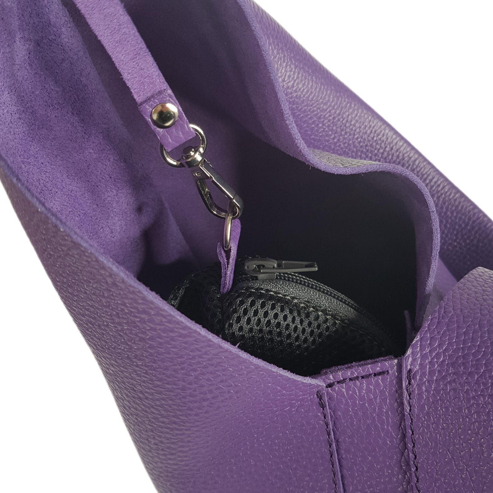 Vibrant Hues and Ukrainian Craftsmanship Explore Our 21-Color Leather Hobo and Shopper Collection