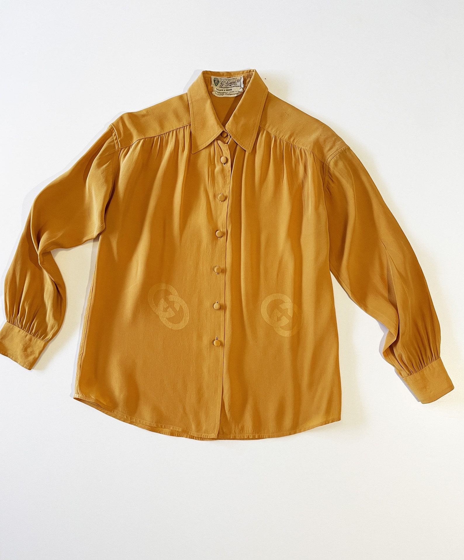Vintage 1970s Gucci Silk Blouse in Apricot, Size M - Image 2
