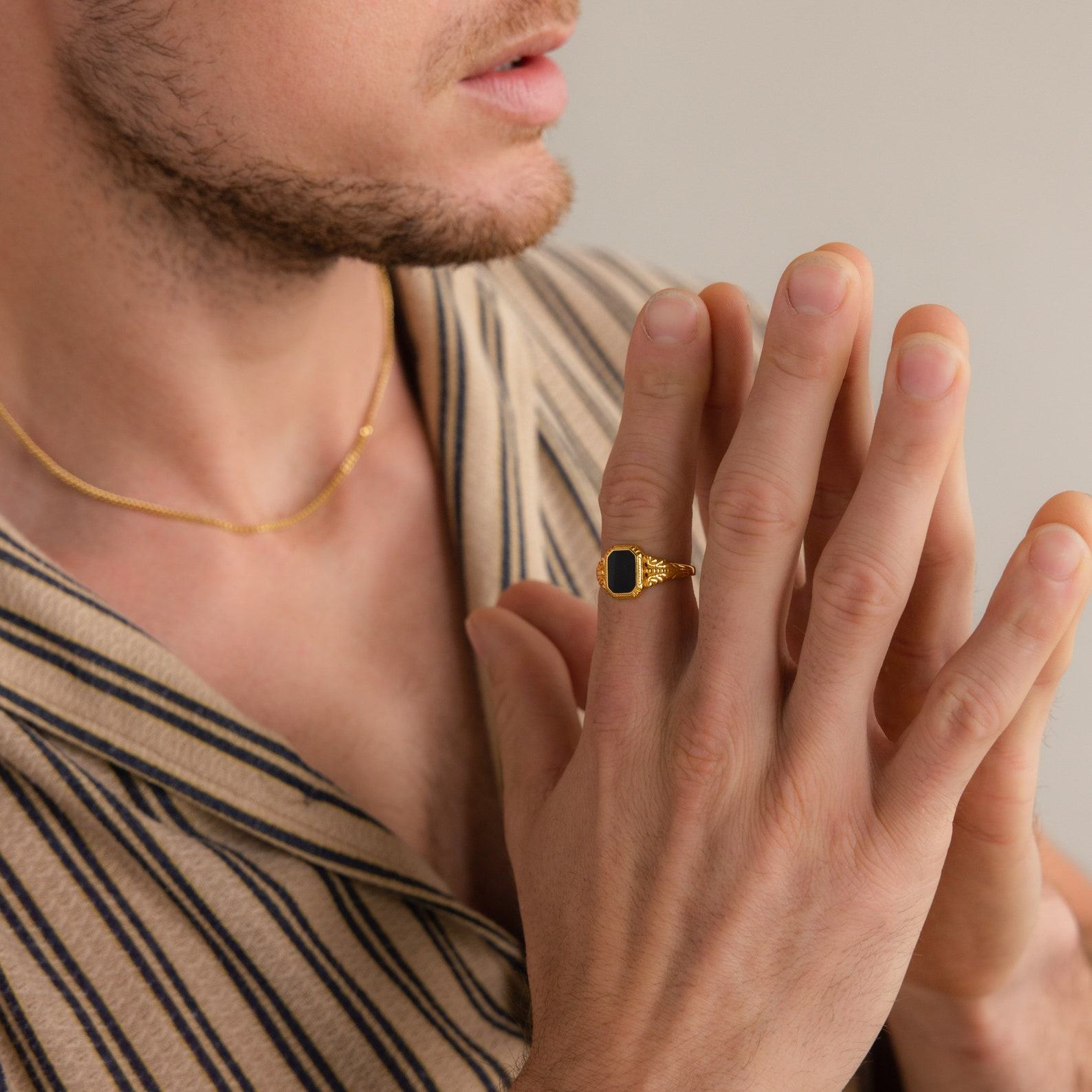Vintage Black Signet Ring A Timeless Statement for the Modern Individual