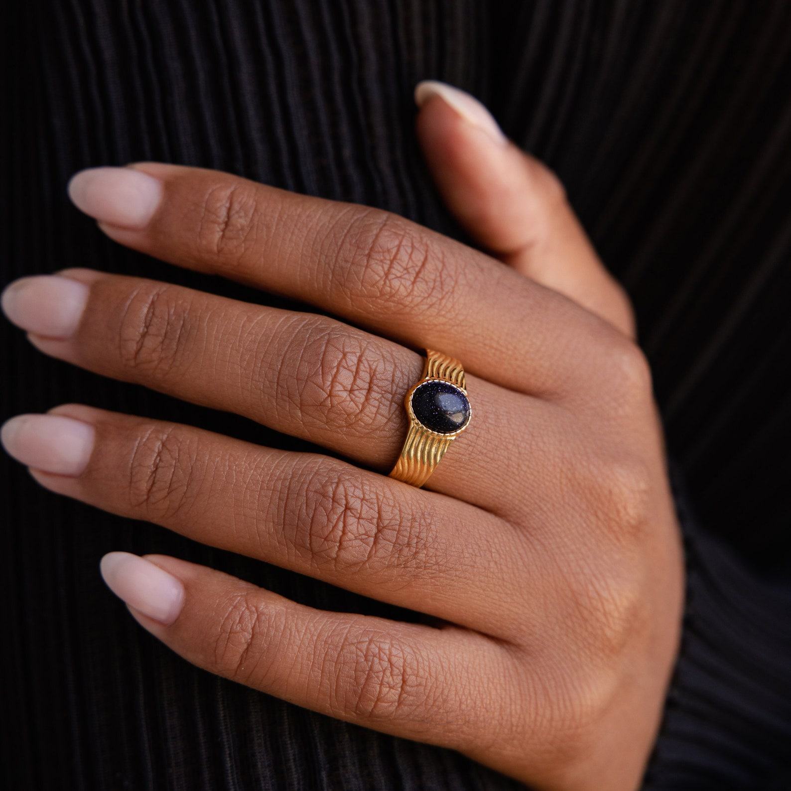 Vintage Black Signet Ring A Timeless Statement of Boldness