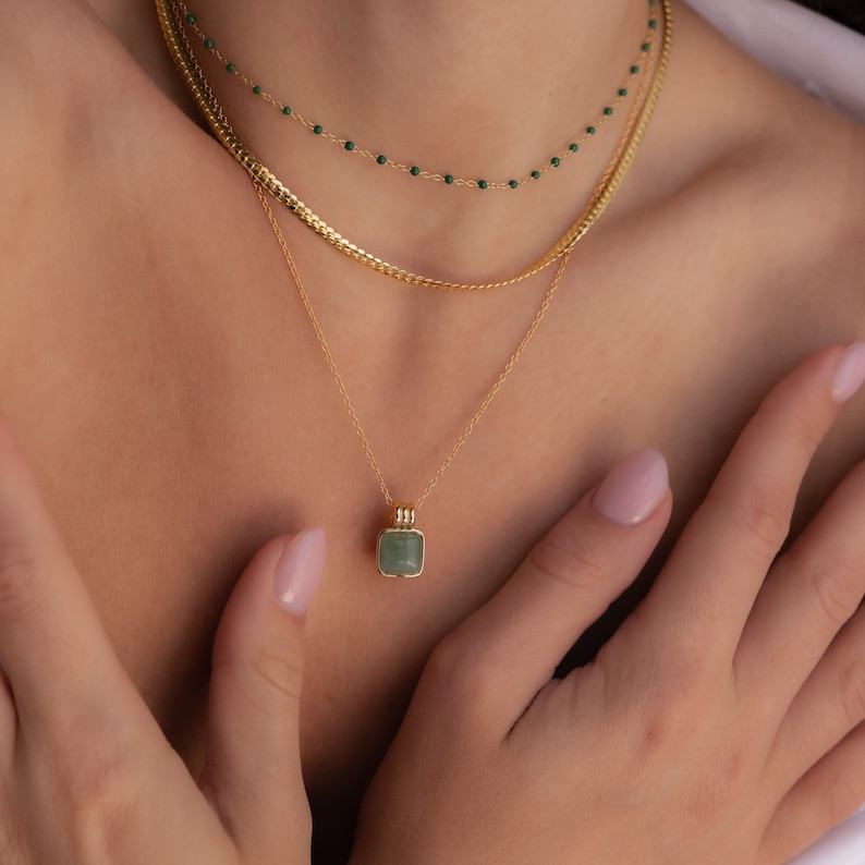 Vintage Green Jade Pendant Necklace A Timeless Treasure for Luck and Style
