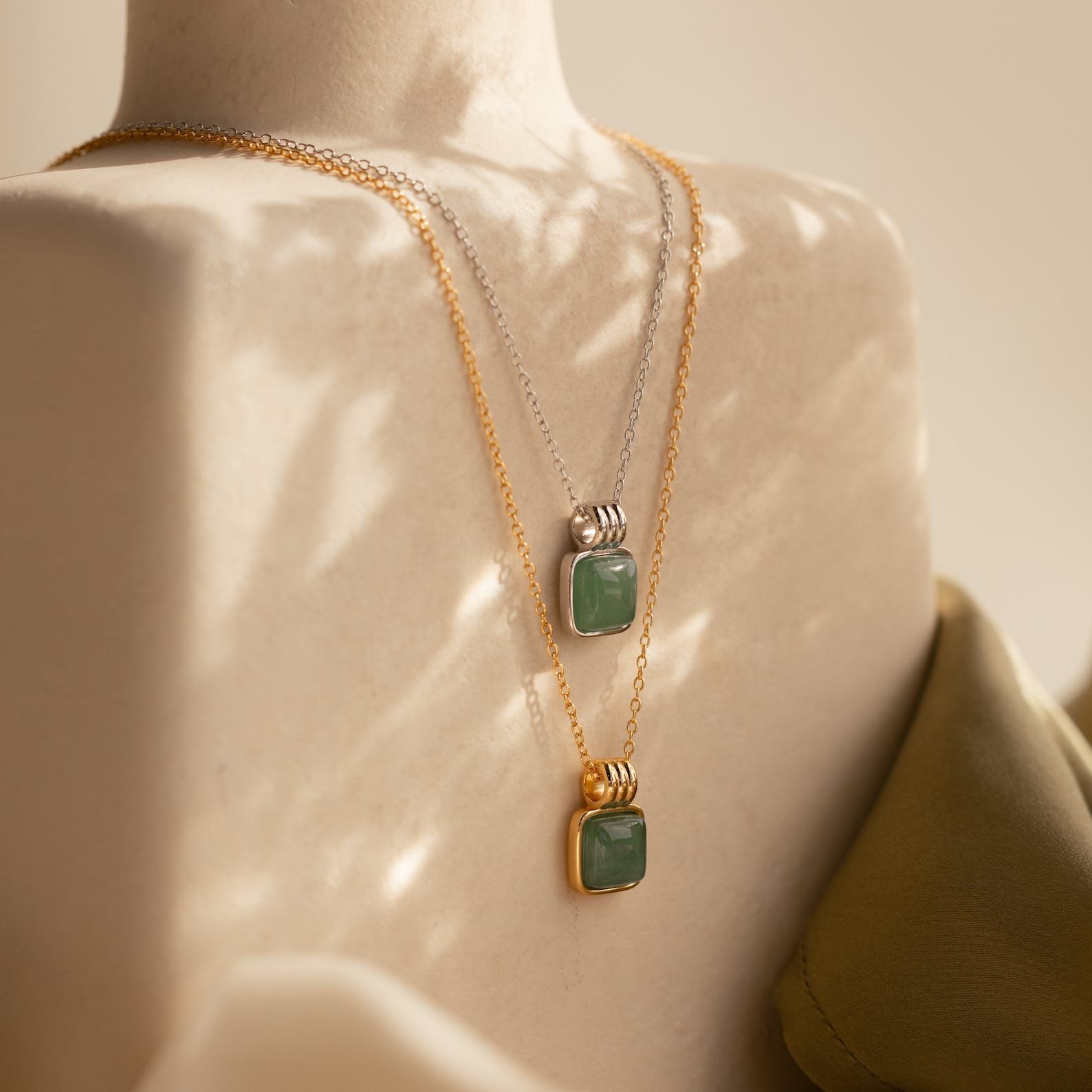 Vintage Green Jade Pendant Necklace A Timeless Treasure for Luck and Style