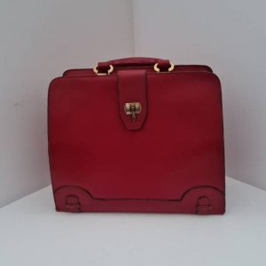Vintage Gucci Handbag Timeless Elegance for the Discerning Collector