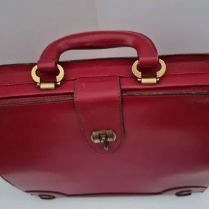 Vintage Gucci Handbag Timeless Elegance for the Discerning Collector