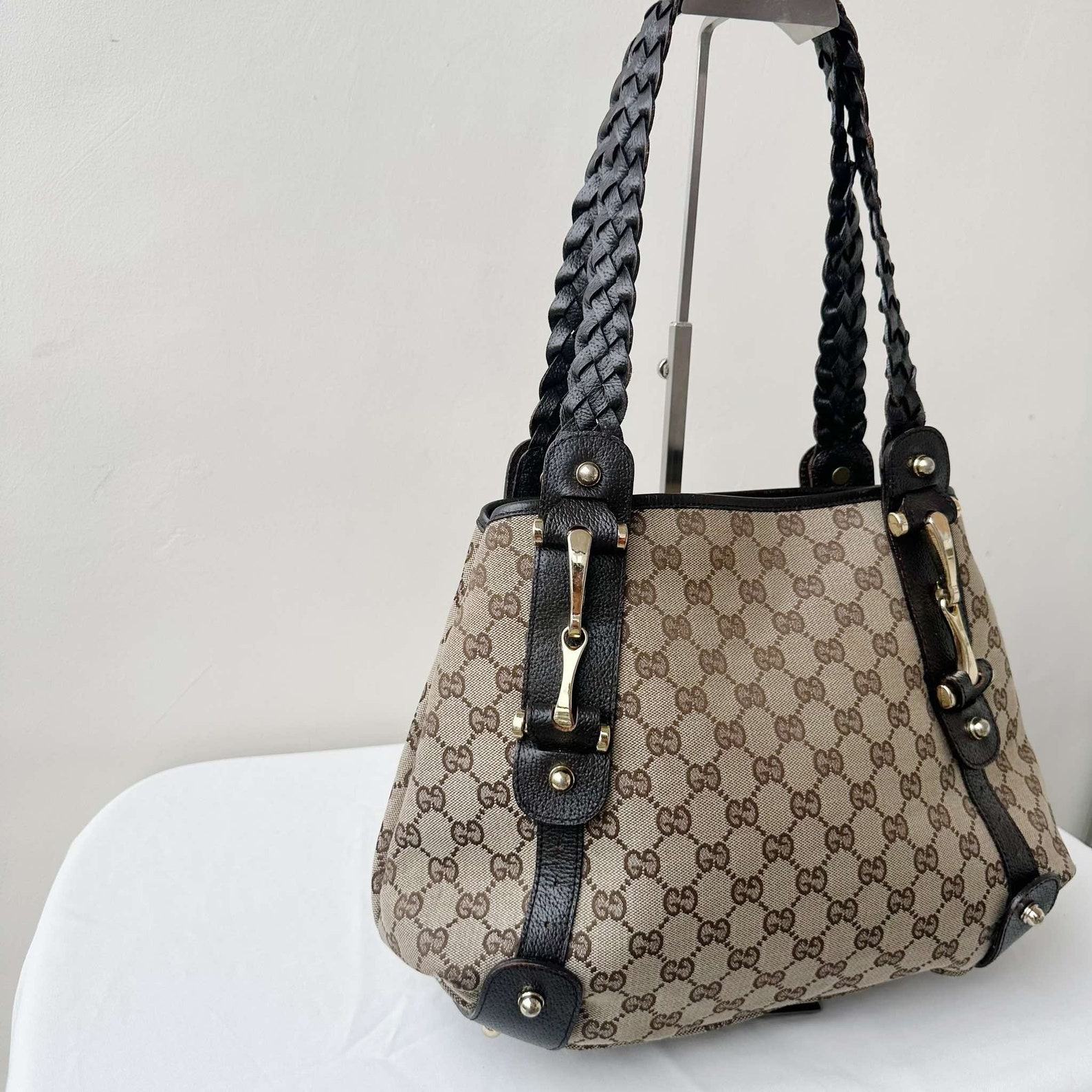 Vintage Gucci Monogram Pelham Shoulder Bag Timeless Elegance for the Modern Woman