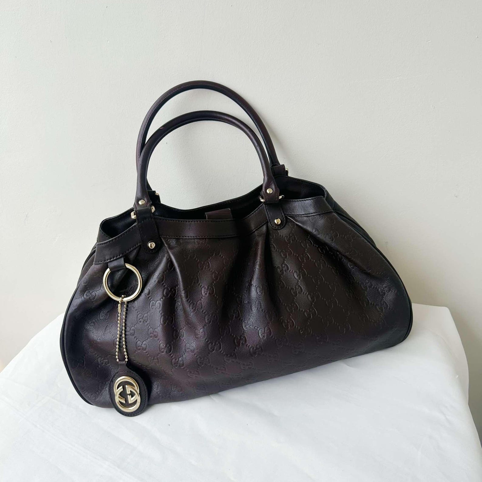 Vintage Gucci Monogram Sukey Tote Bag Timeless Elegance with Minimal Wear