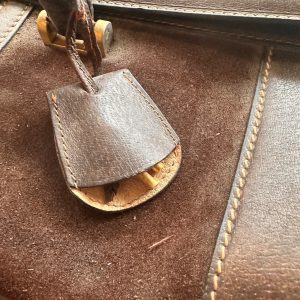 Vintage Gucci Taupe Leather Travel Case Timeless Elegance for Your Journeys