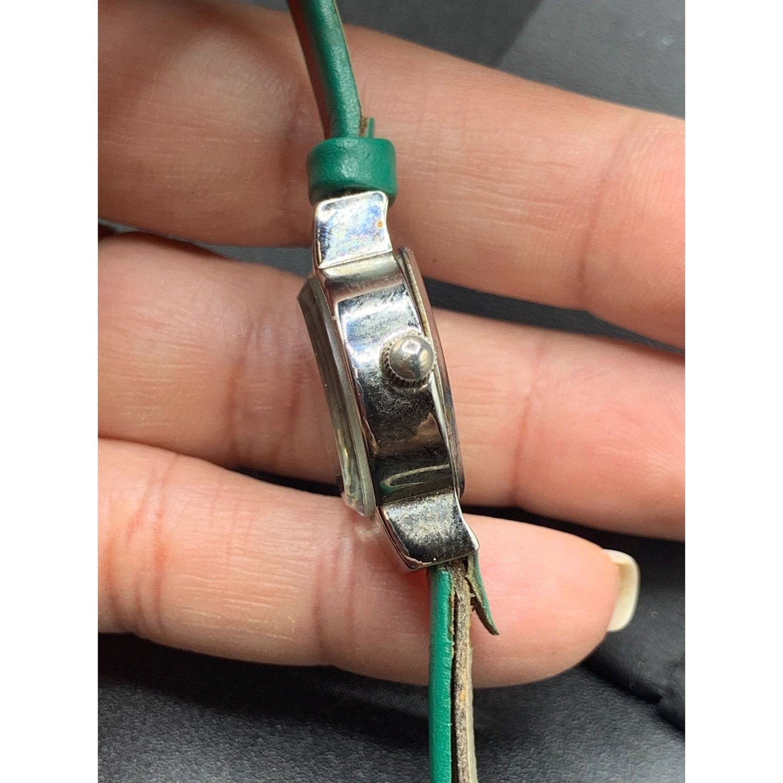 Vintage GUCCI Women’s Watch Iconic Red and Green Stripe, Fully Functional