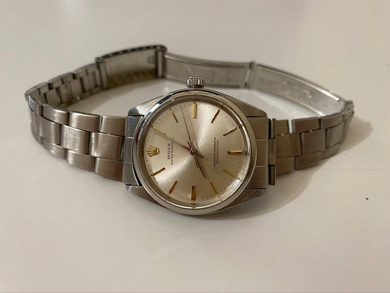 Vintage Rolex Oyster Perpetual 1002 A Timeless Treasure from the 1980s - Image 2