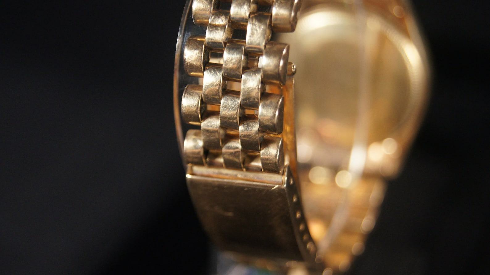 Vintage Rolex Oyster Perpetual A Timeless Treasure in 14K Gold (Circa 1965) - Image 6