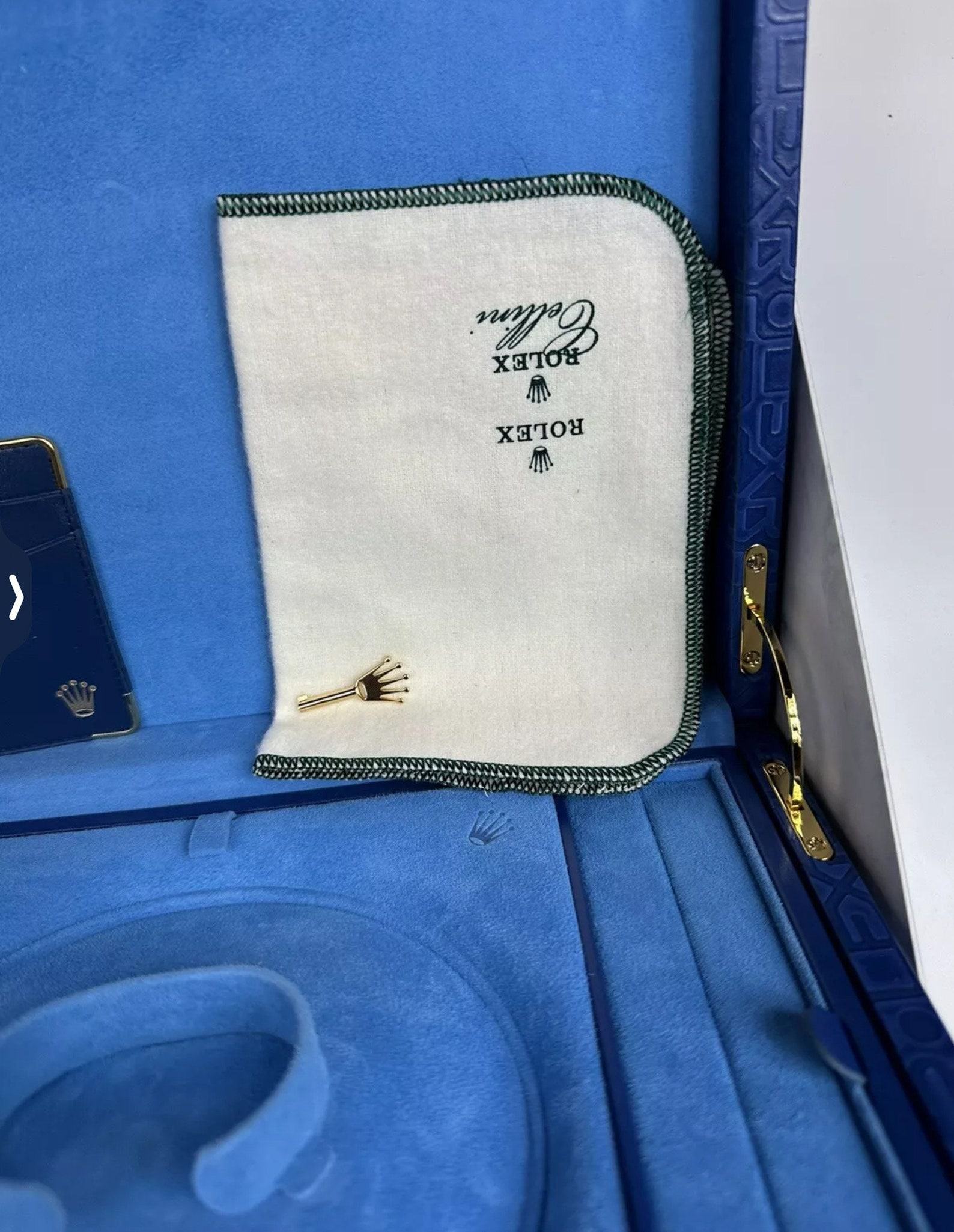 Vintage Rolex Pearlmaster A Timeless Masterpiece with Exquisite Jewelry Case - Image 3