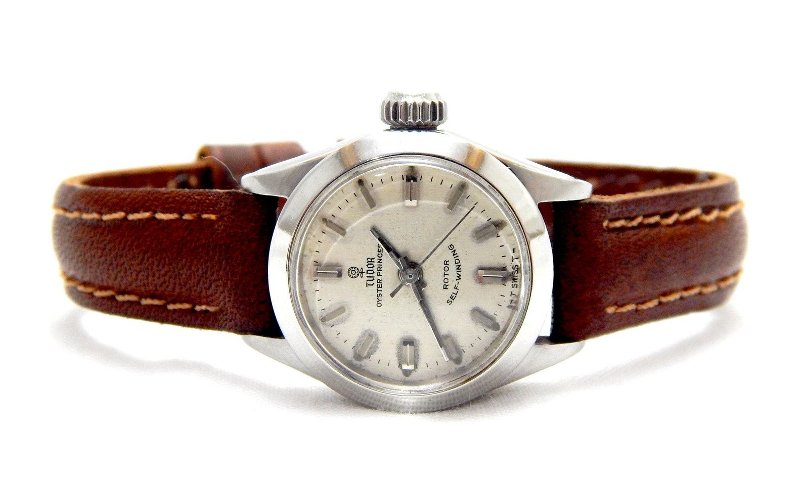 Vintage TUDOR Oyster Princess A Timeless Treasure from the Swinging Sixties - Image 4