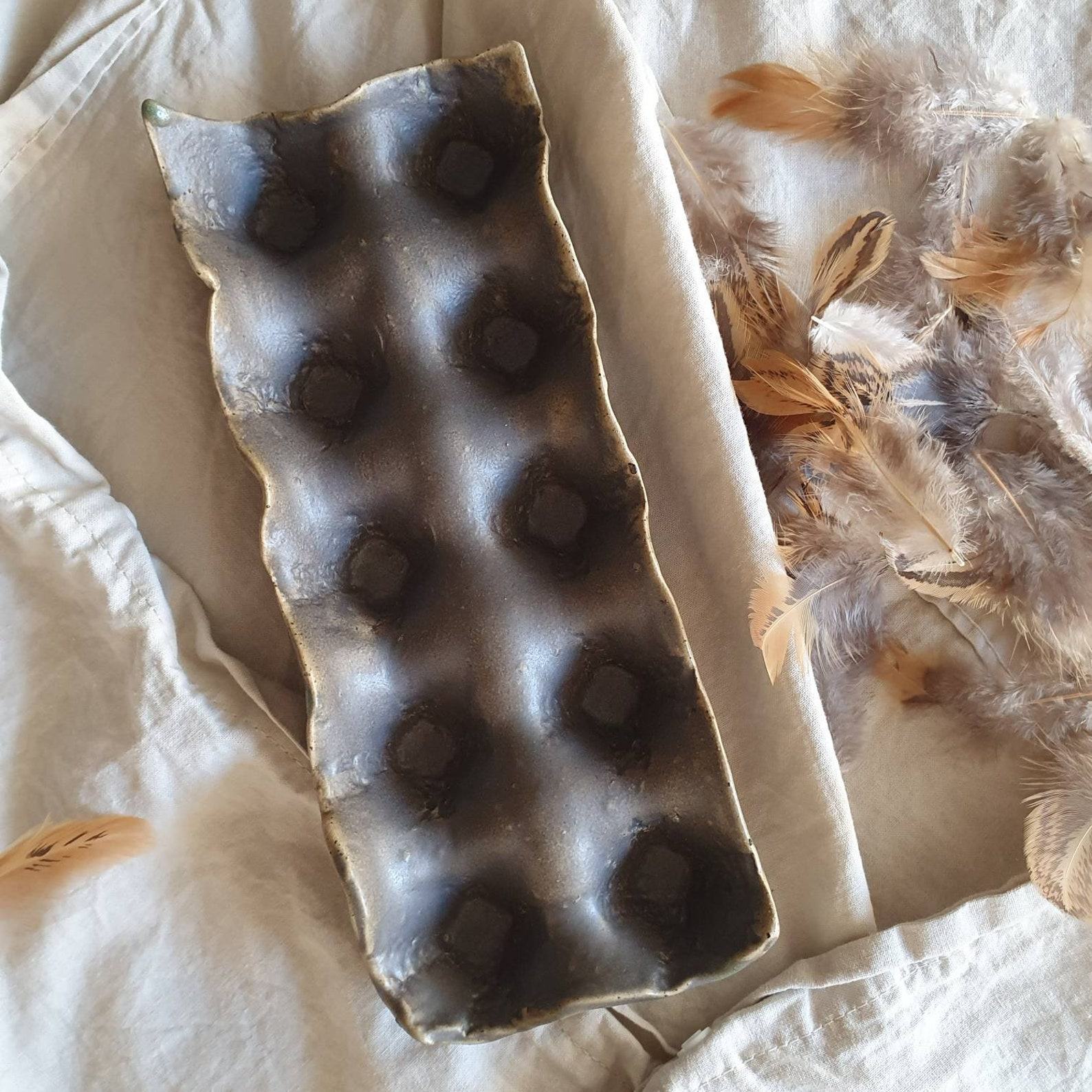 Wabi-Sabi Ceramic Egg Tray A Symphony of Textures and Hues