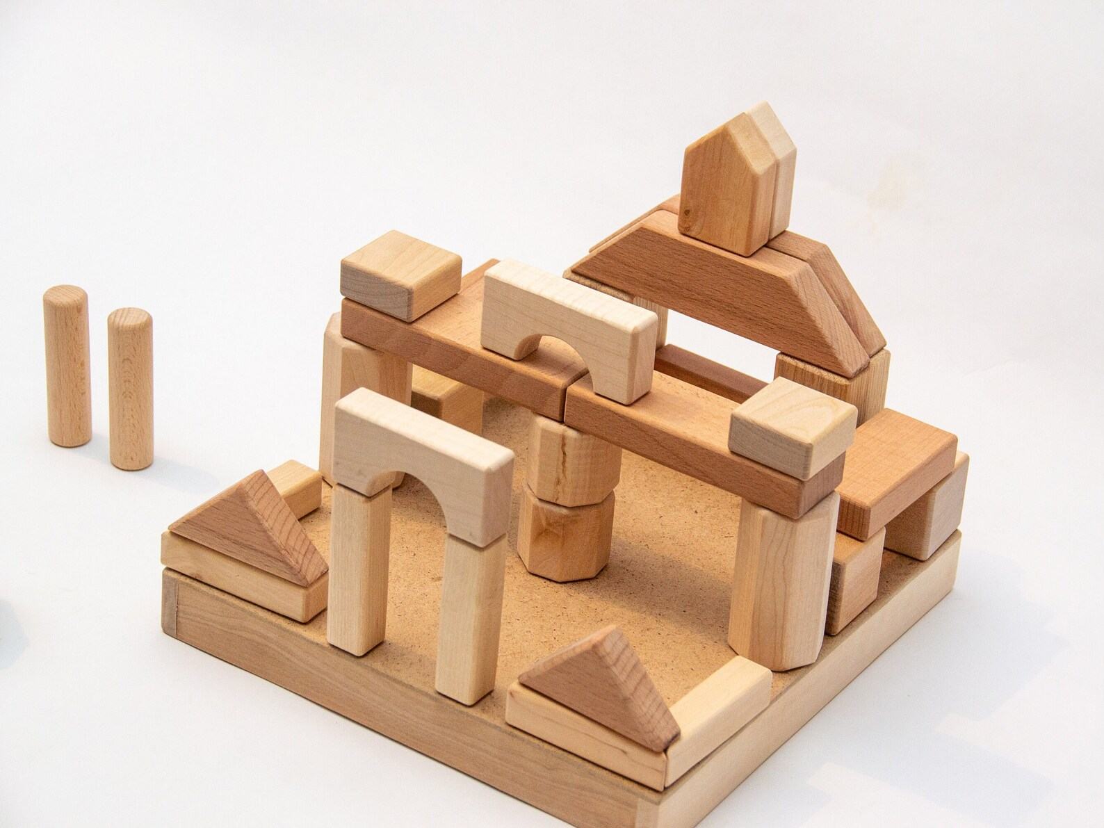 Wooden Building Blocks 39-Piece Montessori Toy for Toddlers, Preschoolers, and Kids - Image 6