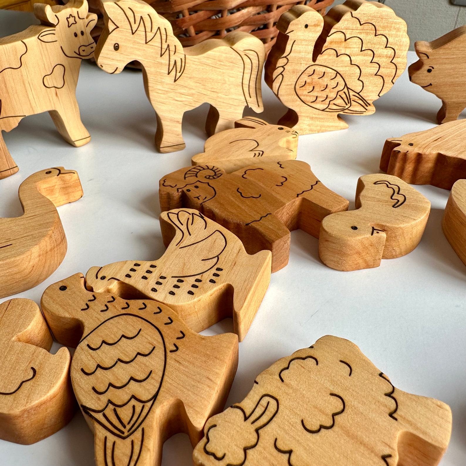 Wooden Farm Animal Toy Set 25 Domestic Animals and Birds for Imaginative Play