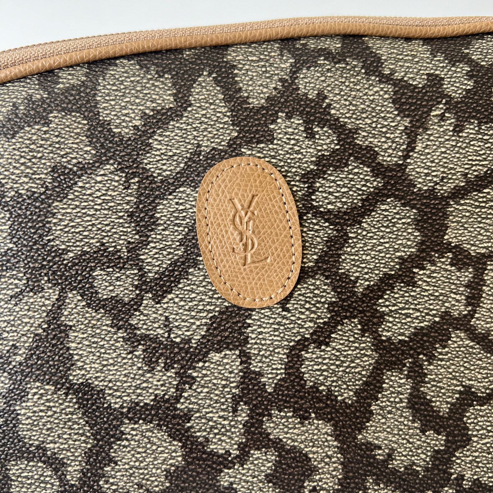 Yves Saint Laurent Vintage PVC Canvas Giraffe Pattern Clutch A Timeless Statement Piece